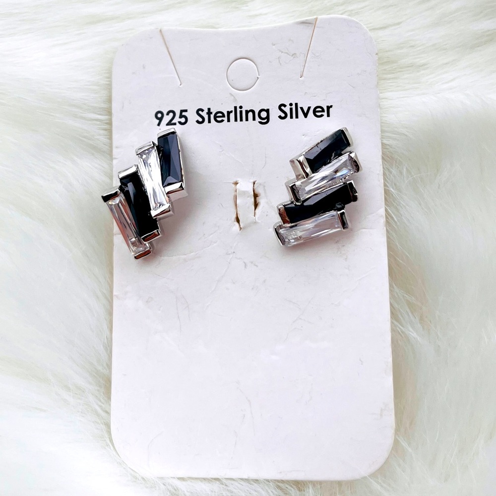 .925 Sterling silver black and white earrings